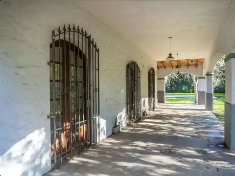 Casa 5 ambientes en  Lujan alquiler