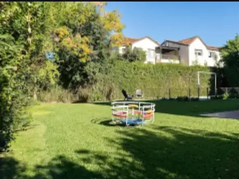 Casa en Venta en Los Senderos I, USD 350.000