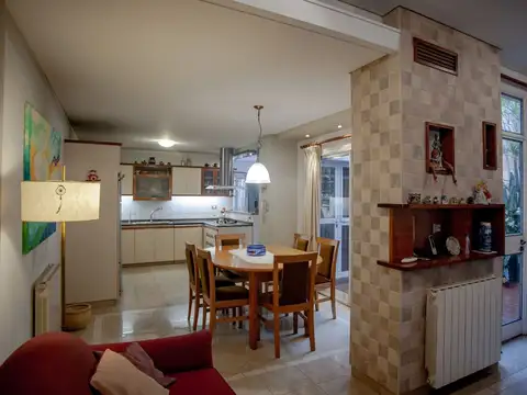 Casa 4 ambientes con 3 baños