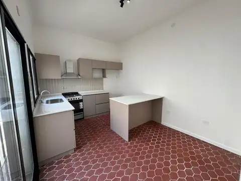 Casa 3 ambientes con 1 baño