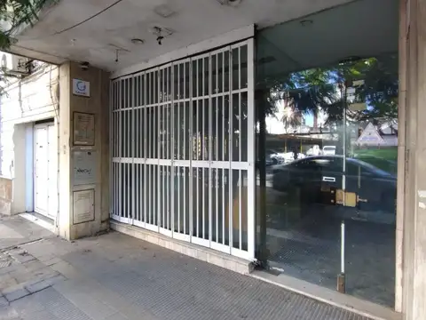 Local en Venta 44 años