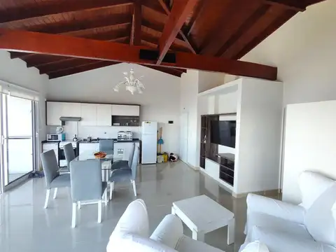 Departamento 3 ambientes con vista al mar, impecable!