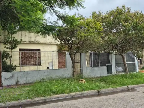 VENTA LOTE 273 m2 CASTELAR NORTE 