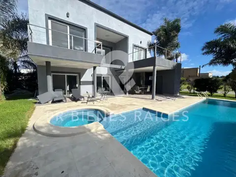 Casa en Venta en Countries y Barrios Cerrados en Esteban Echeverria, Partido de Esteban Echeverría