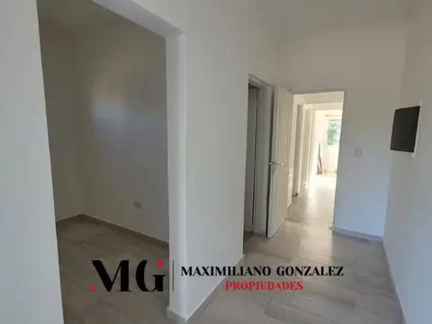 Casa en Alquiler con 1 cochera