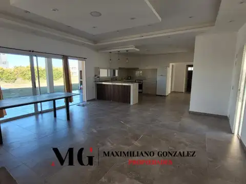 Casa en Alquiler de 3 dormitorios