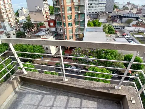 Leandro Nicéforo Alem 800