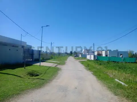 487 y 147 - Lote de 856mts - en venta - Fincas  Gorina- La Plata