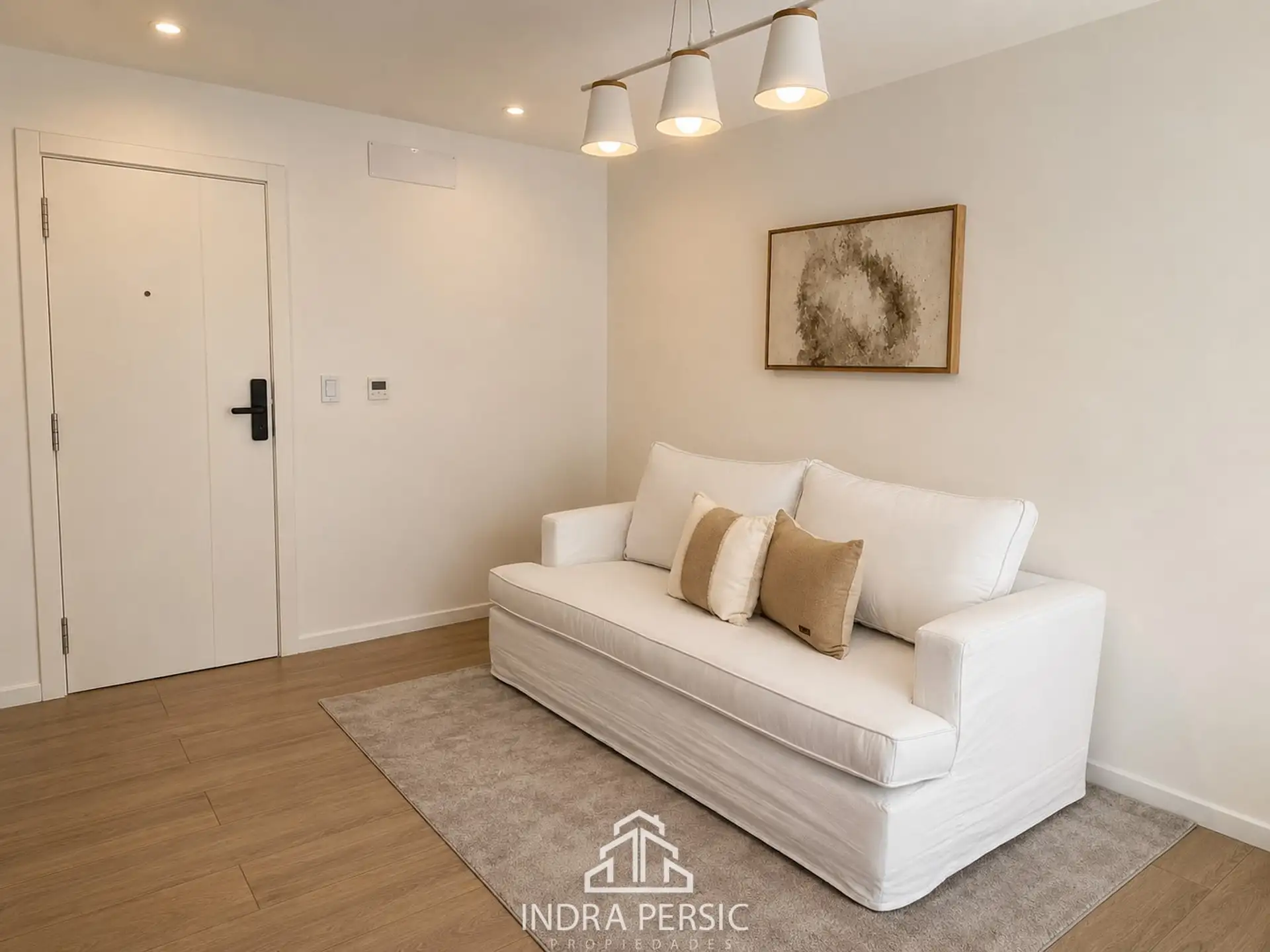 Depto 2 amb, 60m² con balcón — Plaza Colón