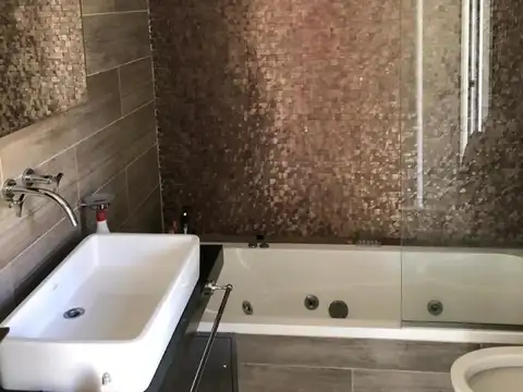 Alquiler Temporario - Residencia en MIRALAGOS