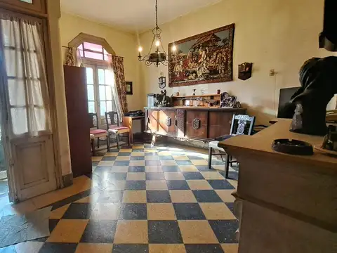 VENTA - CASA DE 3 DORMITORIOS A RECICLAR - ARROYITO, ROSARIO