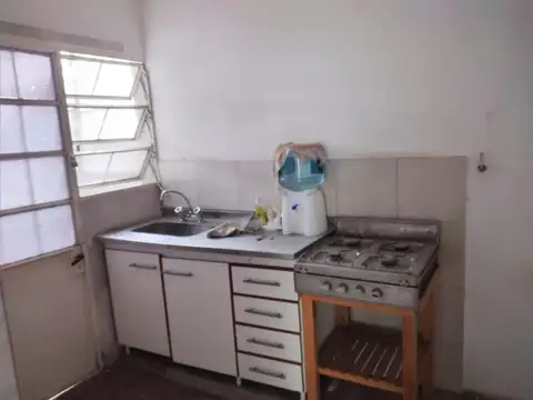 Buen Viaje 600, Piso 1°