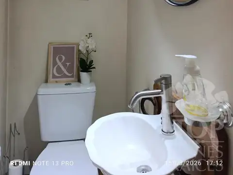 Casa 5 ambientes con 2 baños