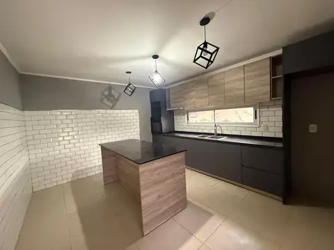 Casa en Alquiler de 3 dormitorios