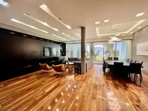 VENTA CASA DE 6 AMBIENTES-JARDIN-COCHERA-VILLA DEL PARQUE