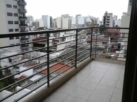 Impecable dpto Ambiente Divisible c/balcon! Y COCHERA