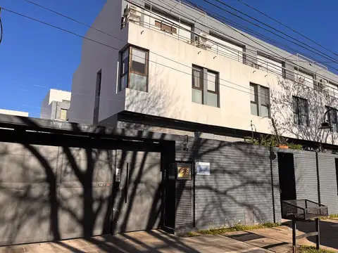 Triplex en Olivos 4 ambientes
