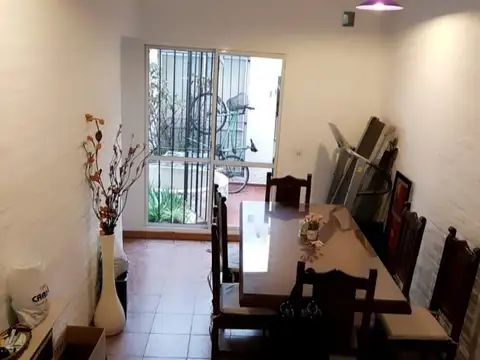 Depto Tipo Casa en Venta en Lanus Oeste, USD 68.000