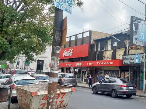 Local en Alquiler en Moron, $ 10.000.000