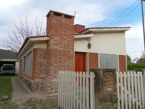 VENTA CASA SANTA ROSA DE CALAMUCHITA 2 DORM