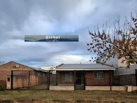 CASA EN VENTA FERNÁNDEZ ORO, RIO NEGRO PATAGONIA ARGENTINA