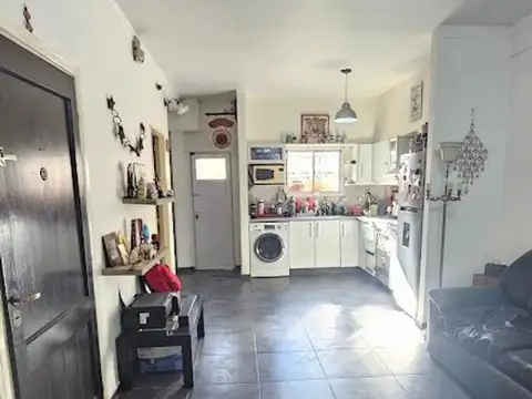 Depto Tipo Casa en Venta de 3 ambientes