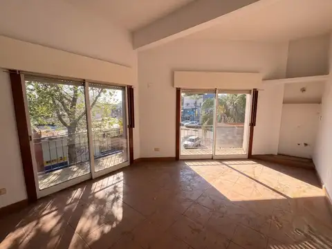 Arata 1500, Piso 1