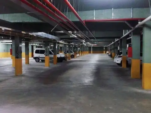 COCHERA EN ALQUILER "BARON CENTER" LOMAS DE ZAMORA