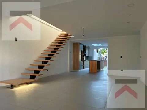 Casa 4 ambientes con 3 baños