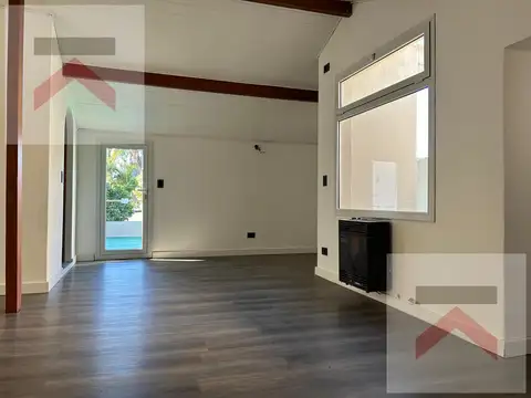 Casa en Venta con 1 cochera