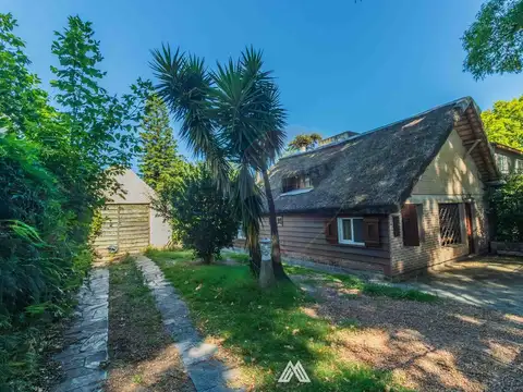 VENTA 2 casas 750m2 de terreno en Punta Gorda