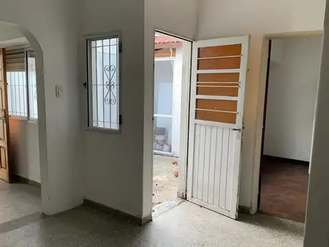 Depto Tipo Casa en Venta 40 años