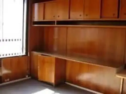En Venta Oficina sobre calle Lavalle