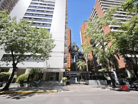 ALQUILER 5 AMB PISO ALTO BALCONES TODO LUZ 2 COCHERAS Y BAULERA. TORRE GYM. SEGURIDAD 24HS
