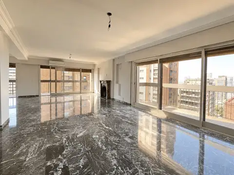 Departamento en Alquiler de 5 ambientes
