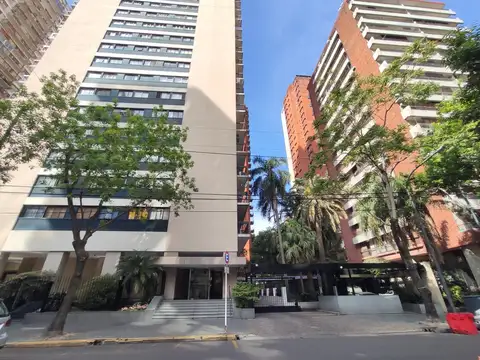 Arcos 1600, Piso 17