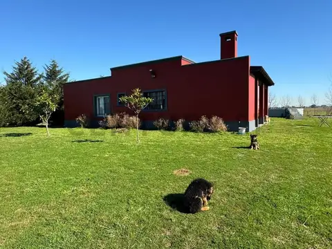 Campo de 8,5 Ha. con casa, galpon y cancha de polo
