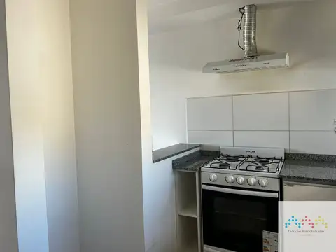 Departamento en Alquiler en Remedios de Escalada, $ 470.000