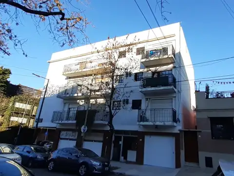 Monoambiente hiper luminoso cerca de accesos SIN EXPENSAS