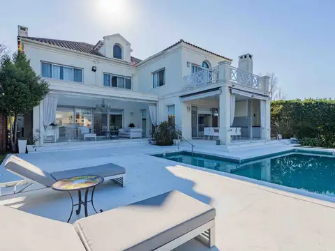 Venta casa al Lago en La Alameda Nordelta