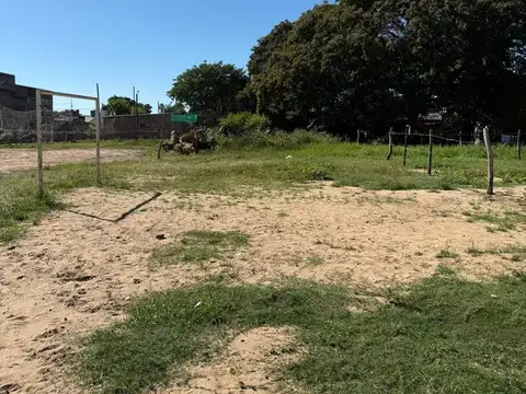 TERRENO DE 338 M2 EN VENTA CALLE VENEZUELA GOYA 