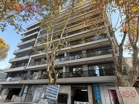 Departamento en  Belgrano Chico - 4 Amb con cochera y bauler
