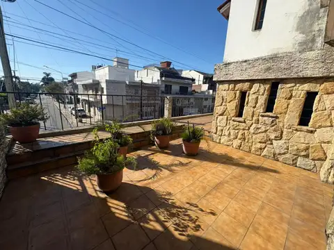 Depto Tipo Casa en Venta en Lomas del Mirador, USD 129.000