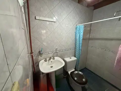 VENTA CASA 4 AMBIENTES - PRESIDENTE DERQUI