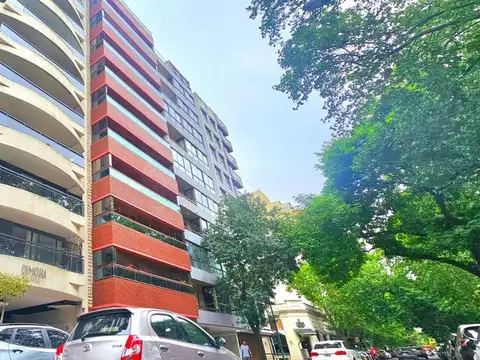 VENTA DTO 5 AMB. DE CATEGORIA EN PLAZA MITRE