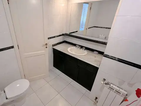 Departamento 5 ambientes con 4 baños