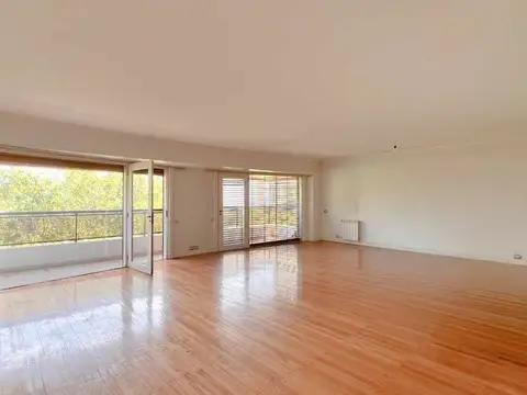 VENTA DTO 5 AMB. DE CATEGORIA EN PLAZA MITRE