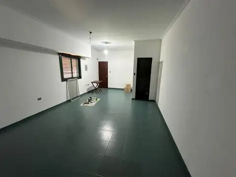 Local en Alquiler en La Plata, $ 300.000