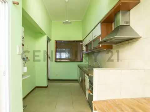 Ph en venta 2 dormitorios y patio La Plata. APTO BANCO