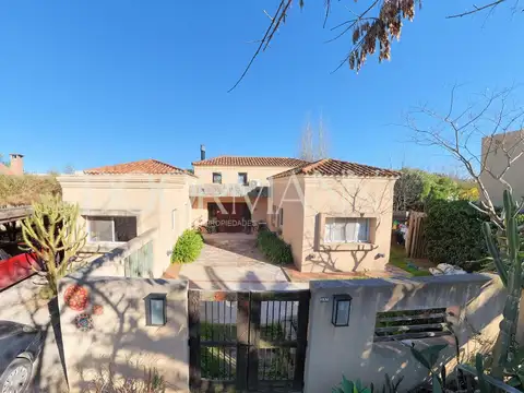 Casa en Venta en una planta 3 habitaciones dependencia pileta San Agustín